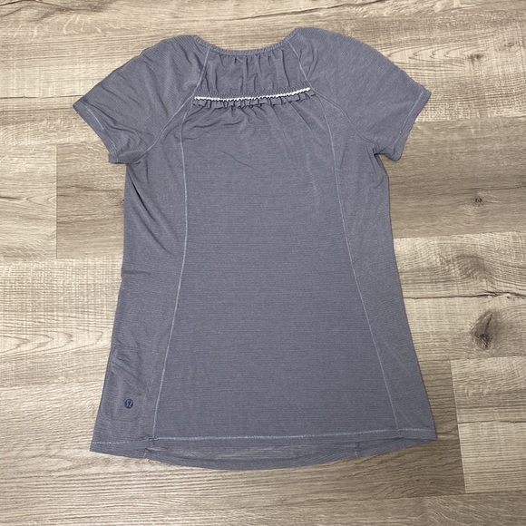 Lululemon Run Wild Short Sleeves Tech Tee Reflective Ruffle Details - Picture 7 of 12